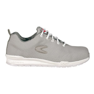 Weisse Schuhe